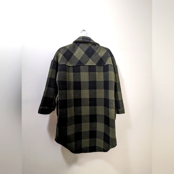 Green Plaid Shaket - Picture 2 of 2